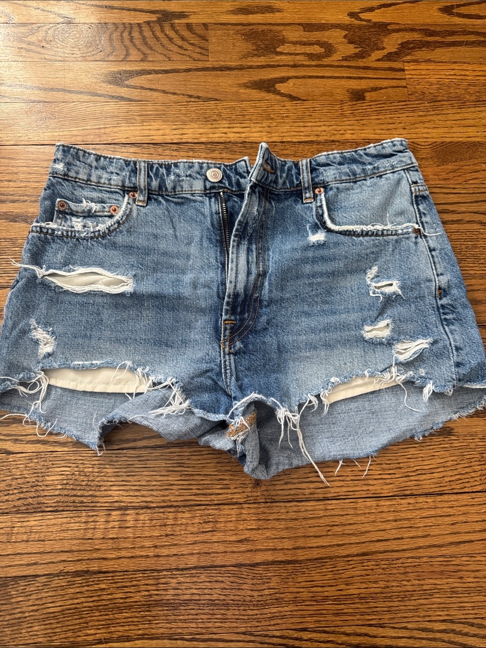 Zara Distressed mid rise  Denim Shorts - Light Blue